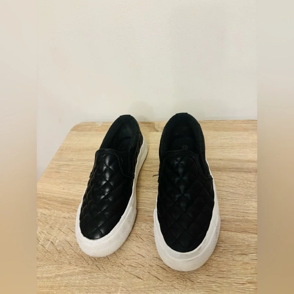 Mudd Kids Slip On Sneakers Black Faux Leather Shoes